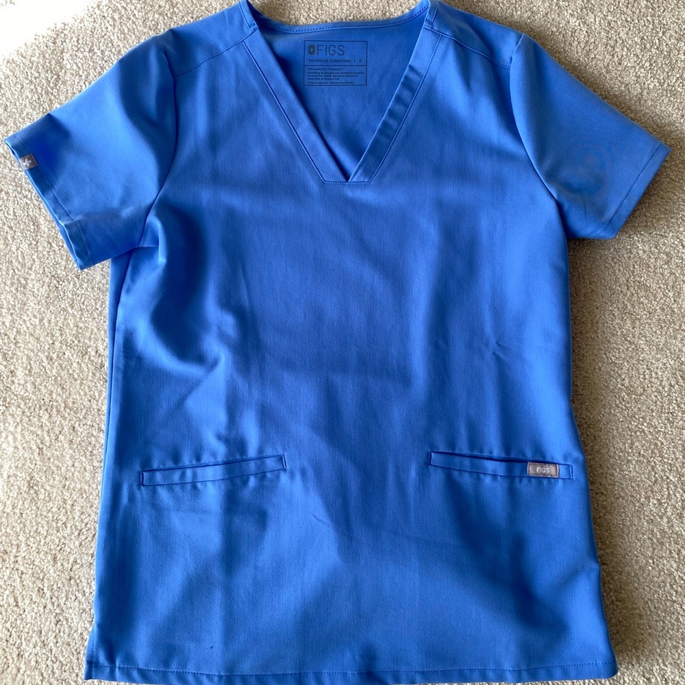 Ceil Blue Figs Scrub Top